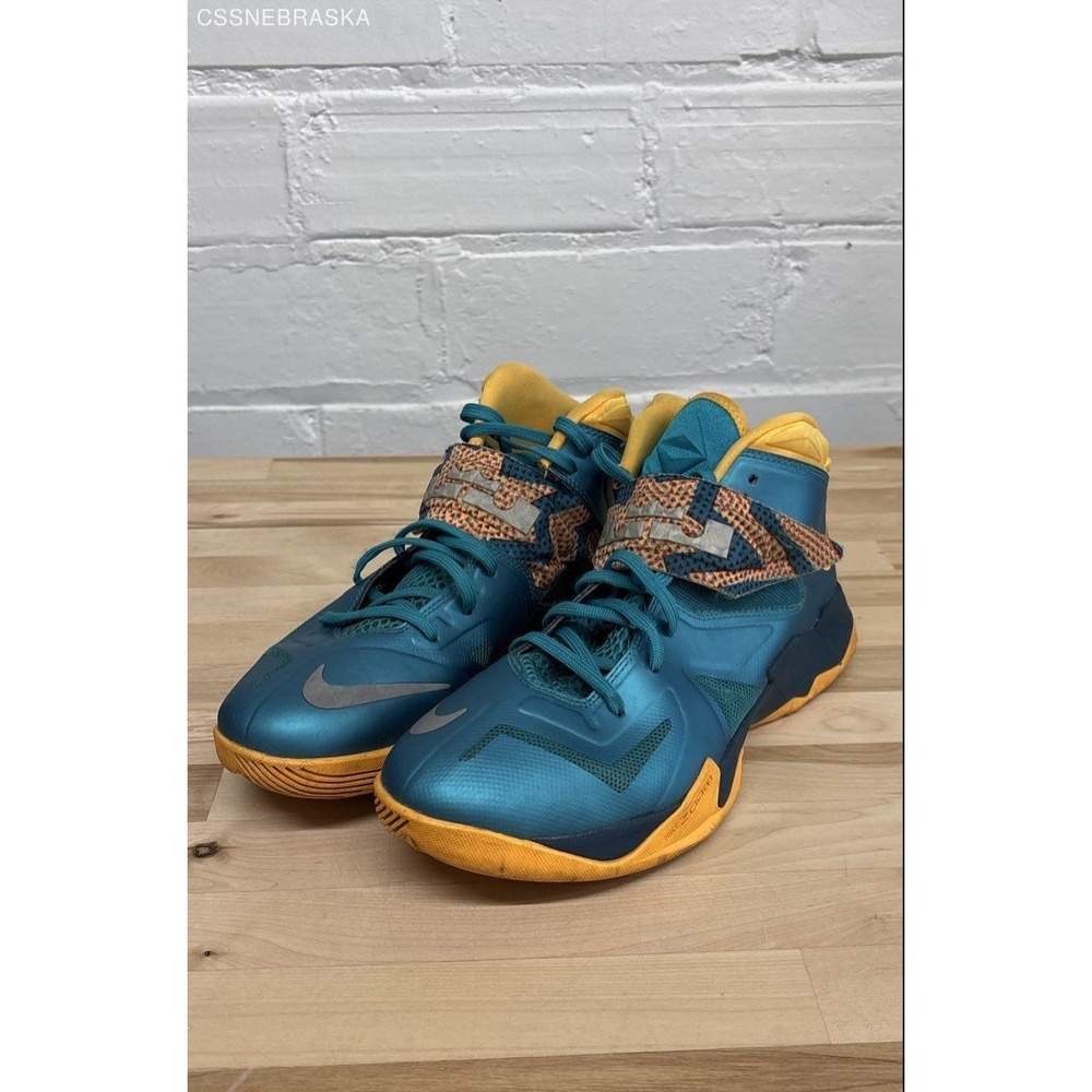 Nike Blue/ LeBron Zoom Soldier 7s‎ 'Nightshade' - Size 11